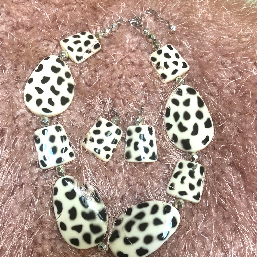 Necklace set